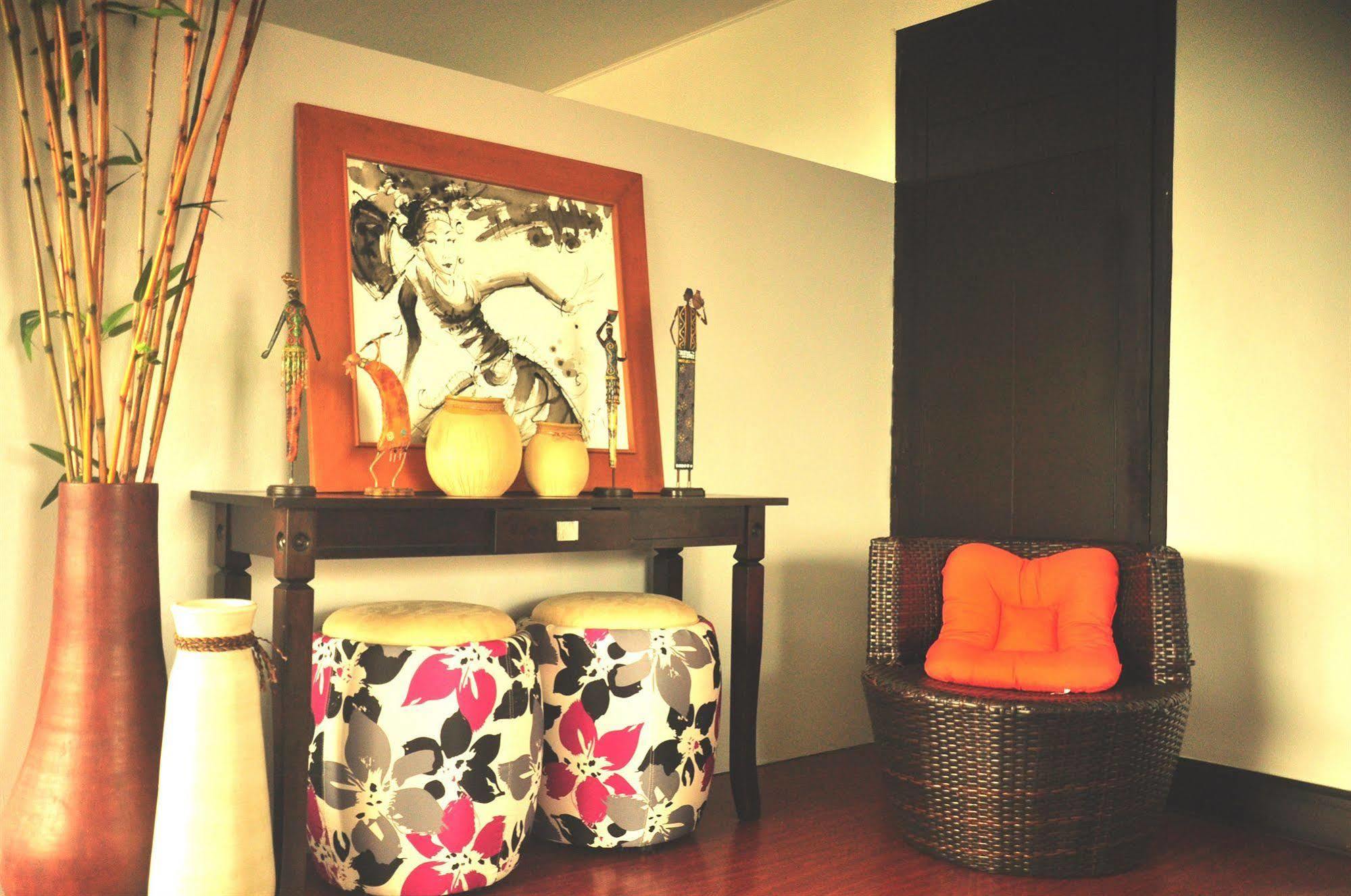The Fort Budget Hotel- Bonifacio Global City Makati City Extérieur photo