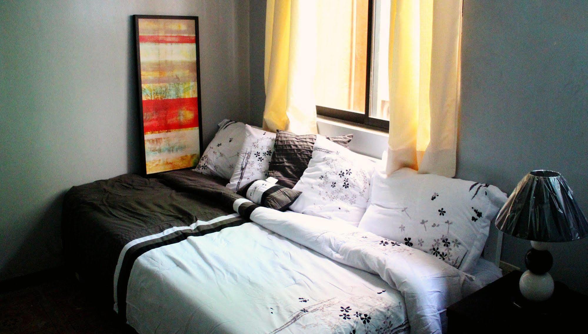 The Fort Budget Hotel- Bonifacio Global City Makati City Extérieur photo
