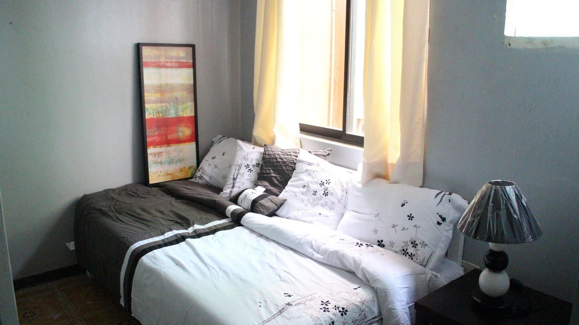 The Fort Budget Hotel- Bonifacio Global City Makati City Extérieur photo